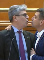 Oare erau prea aproape? - poza demo
