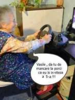 Când bunica descoperă Need for Speed - poza demo
