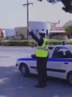 Nenea polițist hai bate 5! - poza demo
