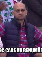 Angajatii BEC dupa ce au renumarat voturile - poza demo