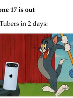 YouTubers in 2 days after iPhone launch - poza demo