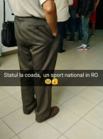 Statul la coada, un sport national in Romania - poza demo