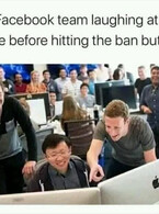 The Facebook team laughing - poza demo