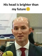 His head is brighter than my future - poza demo