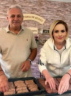 Liviu Dragnea si Gabriela Firea la gatit - poza demo