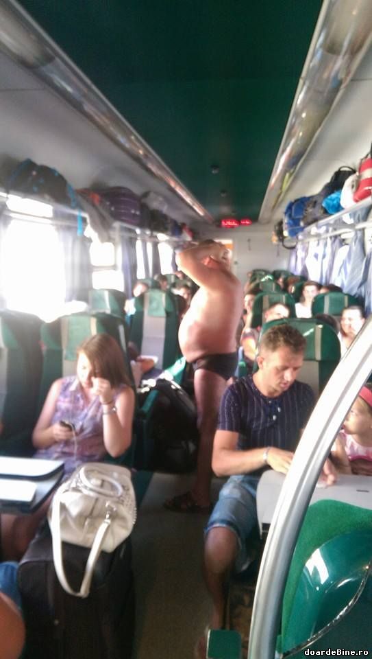 Doar o poză făcută vara într-un tren din România | poze haioase