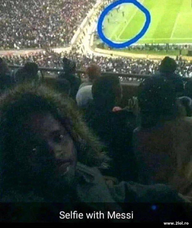 Selfie cu Messi poze haioase