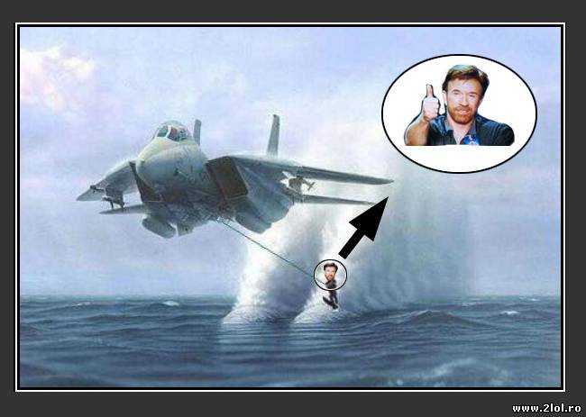 Cum se relaxează Chuck Norris în vacanțe poze haioase