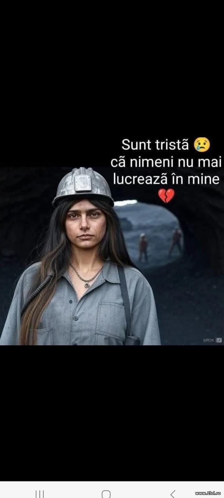 Sunt trista ca nu lucreaza nimeni cu mine | poze haioase