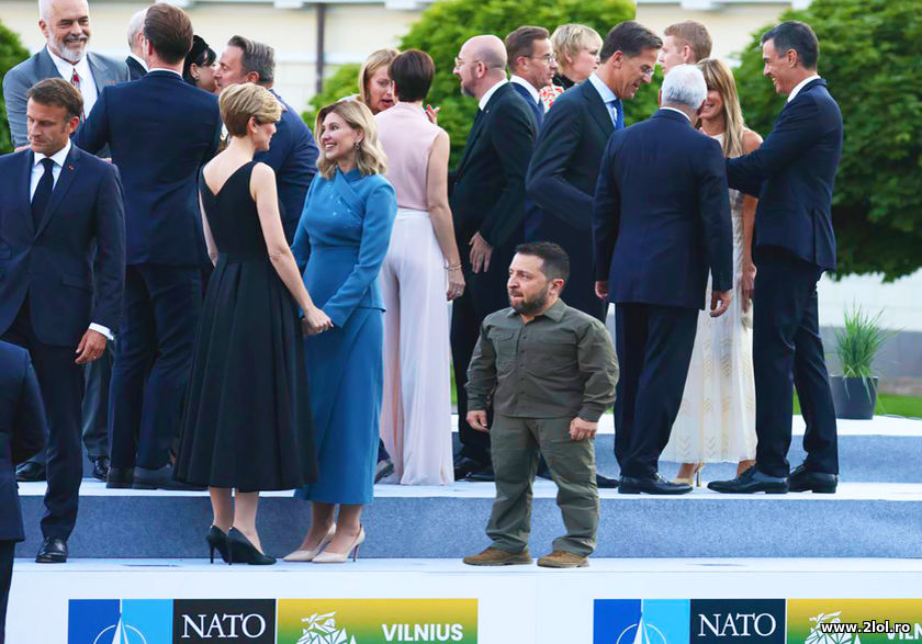How Zelenski looked at the NATO meeting | poze haioase